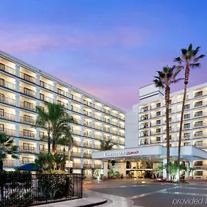 Отель Fairfield By Marriott